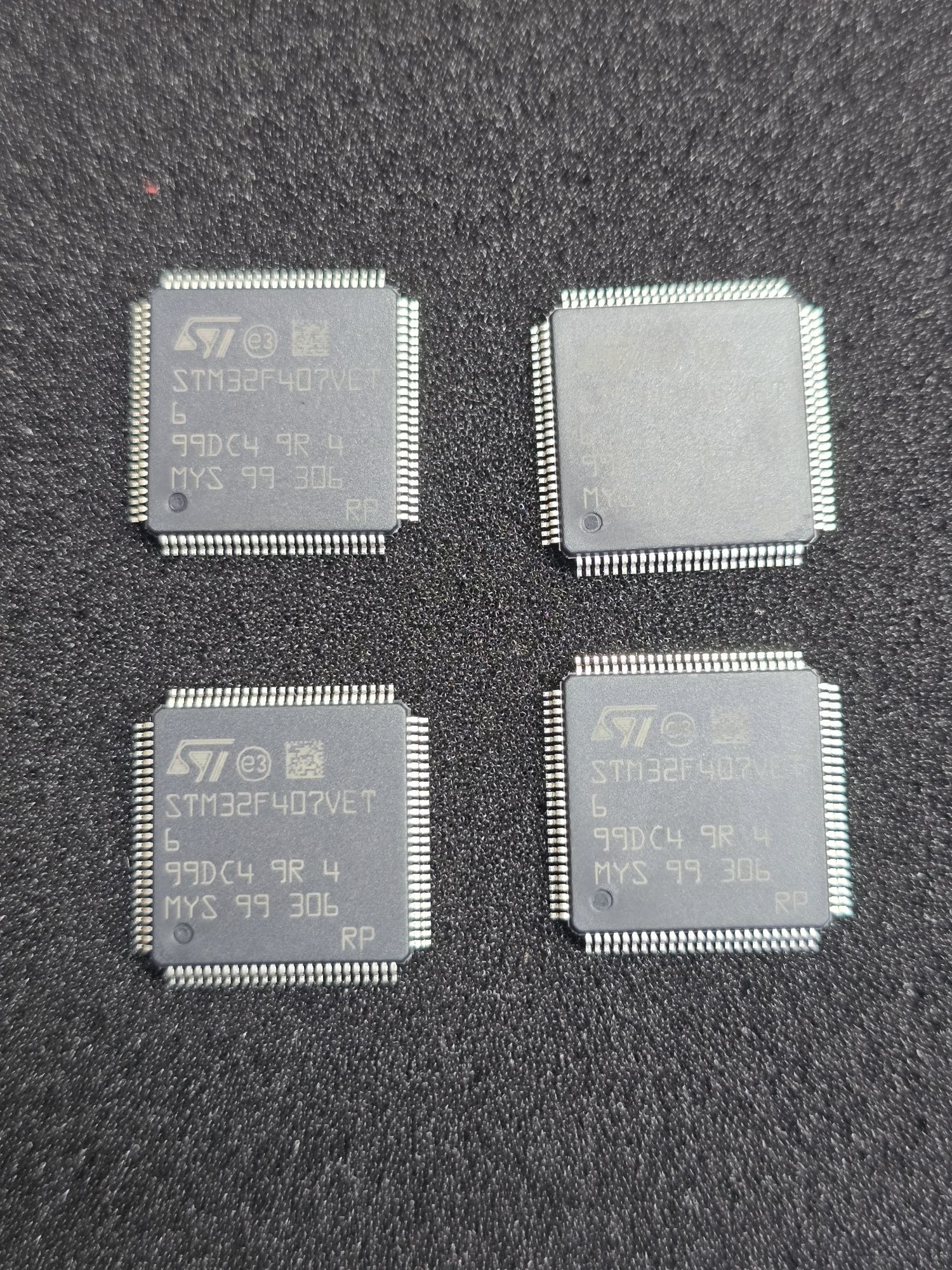 Stm32f103zet6 stm32f407vet6