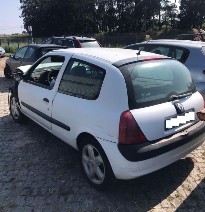 Renault Clio II 1.5 DCi Van 2005 - Para Peças