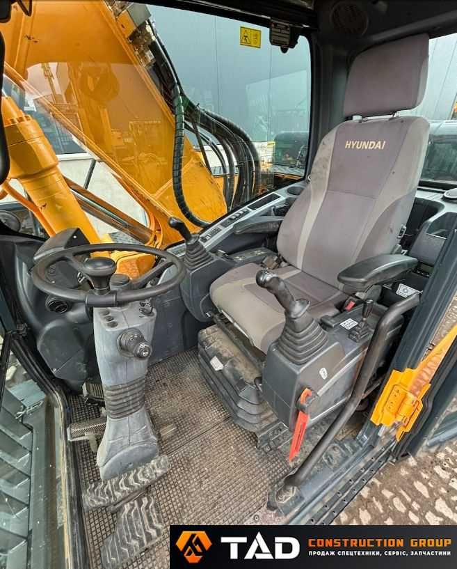 Колісний екскаватор Hyundai R210W-9A