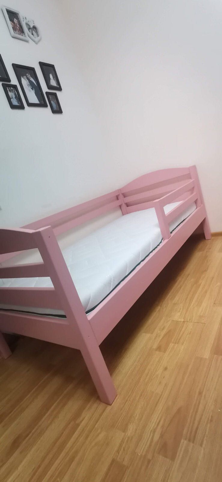 Продам дитяче ліжко з  масиву