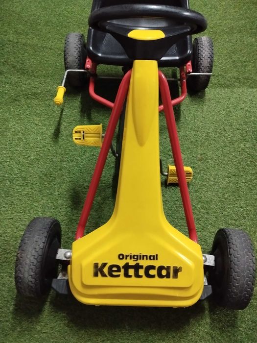 Carro a pedais Kettlet - Kettcar