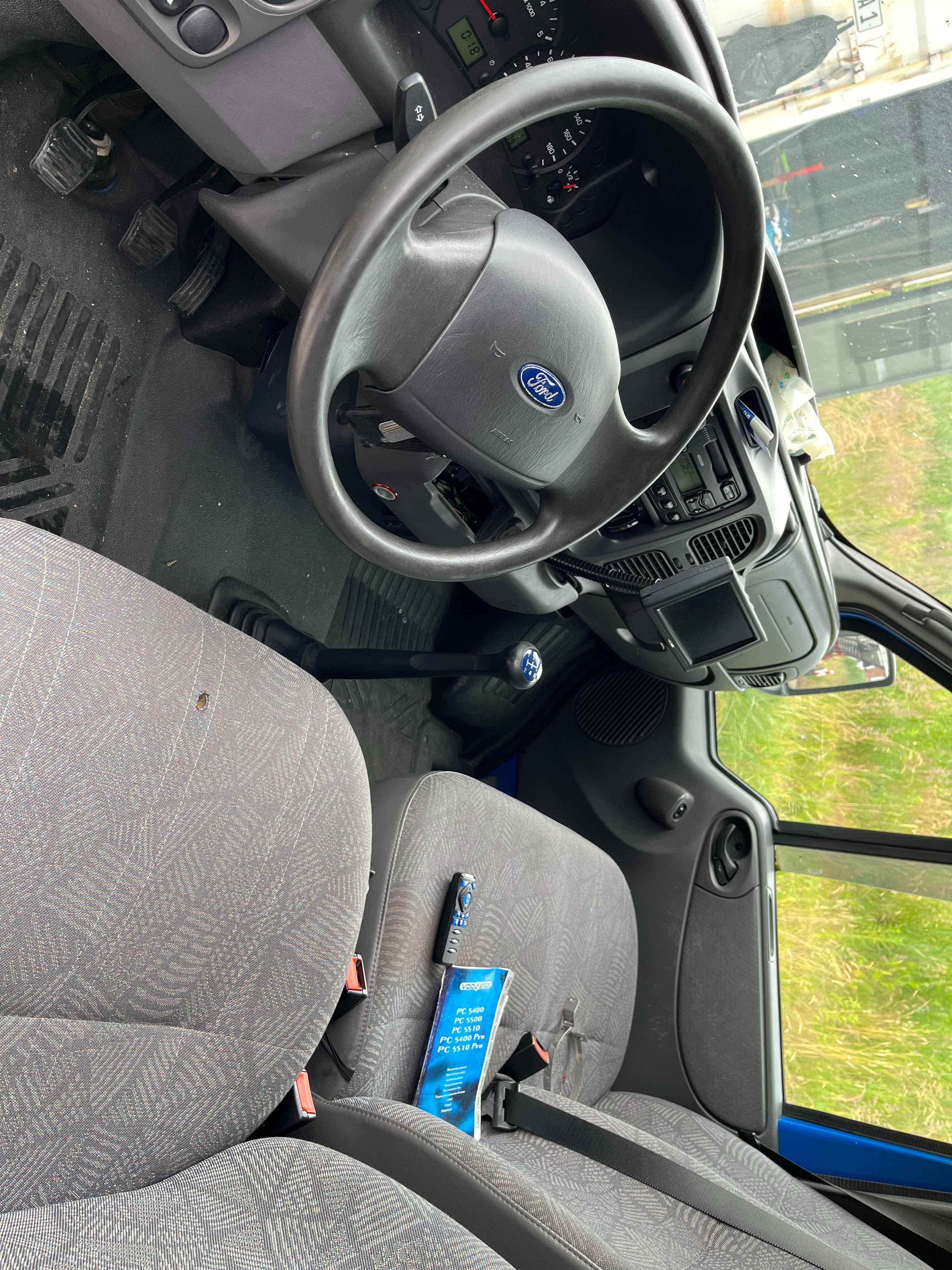 Ford transit FURNEO 2,4 TDE blaszak KLIMA , WEBASTO