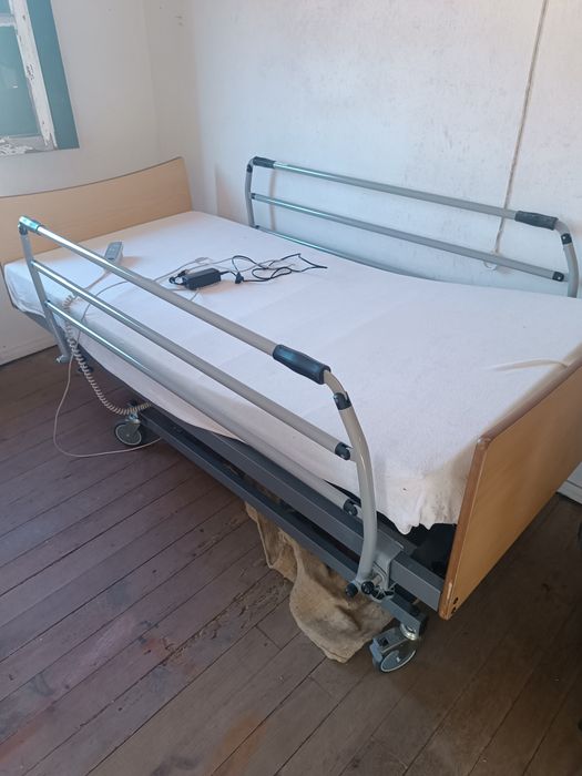Cama Articulada com elevador