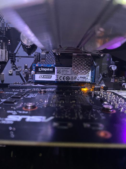 Pc gaming Desktop Powered By Asus (periféricos de oferta)