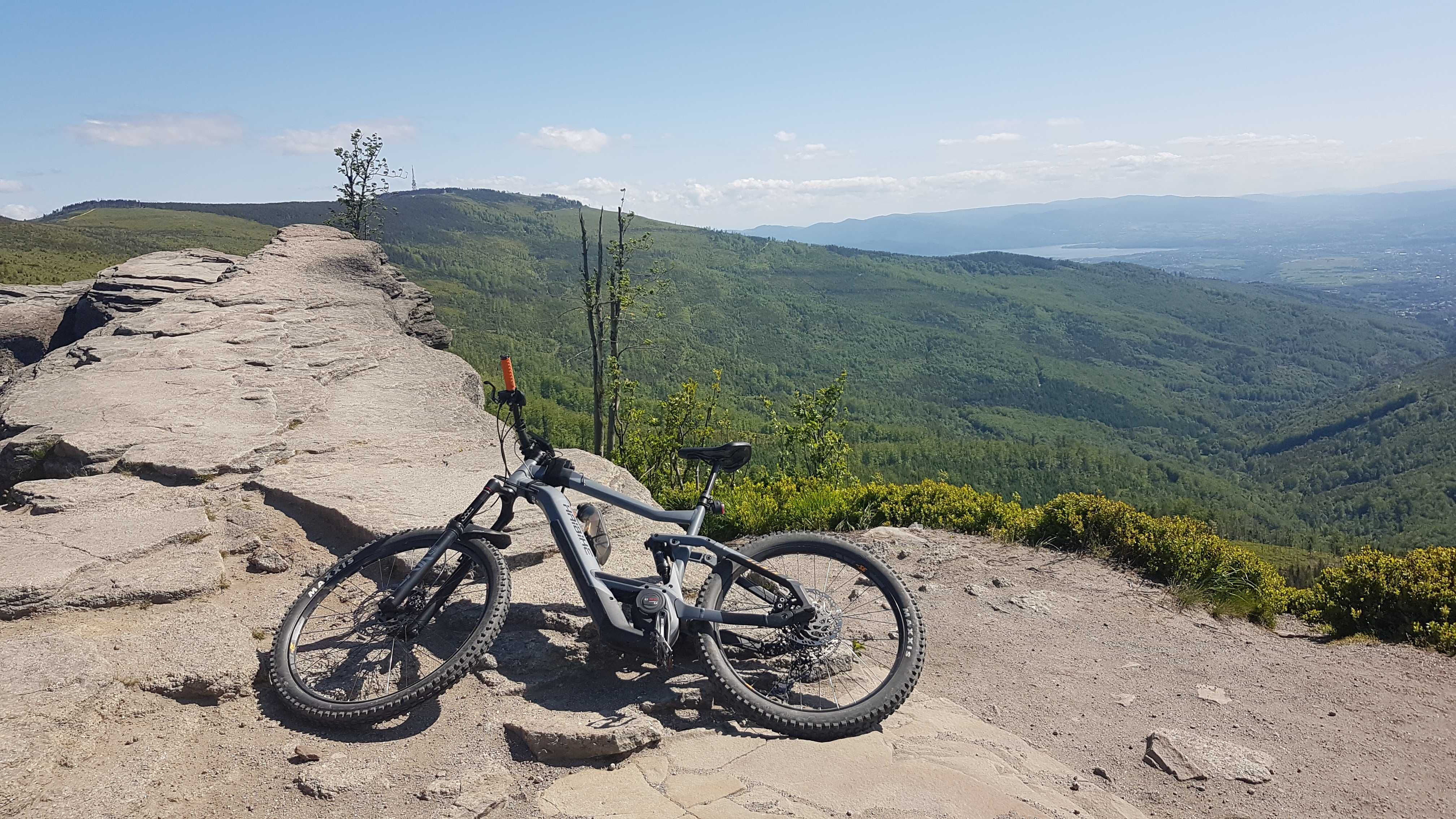 Wypożycz 2 Rowery Elektryczne Przejazd z Przewodnik e-bike Beskid Mały