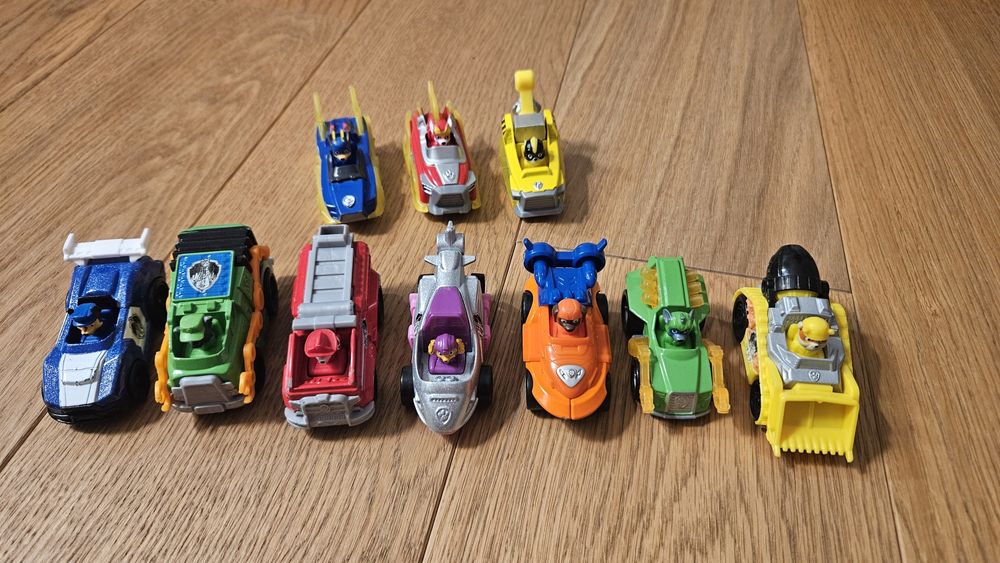 Zestaw metalowych autek z serii Psi Patrol