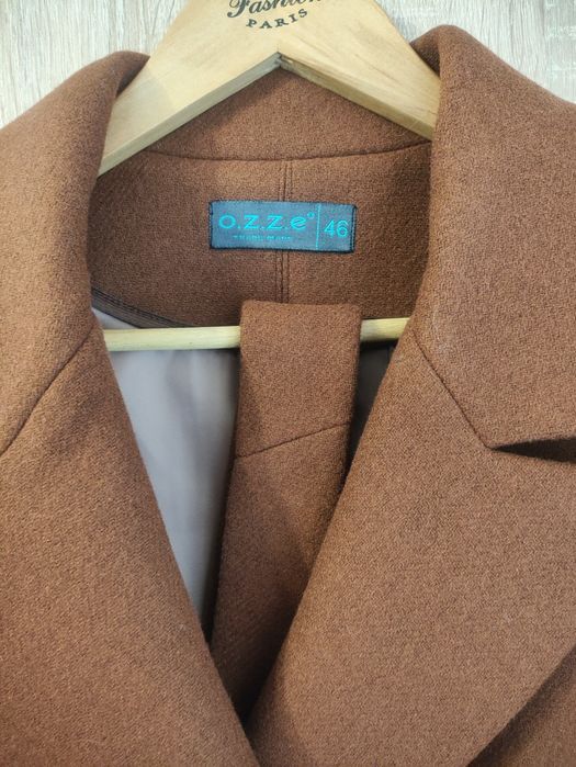 Пальто утеплене ( нове)