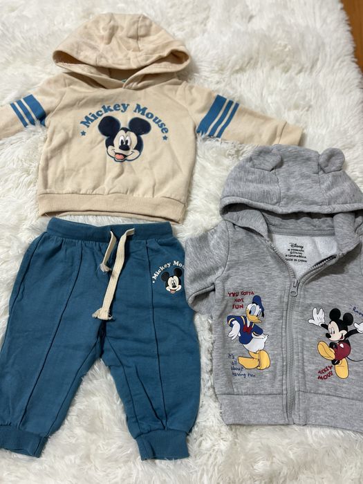 Набір одягу штани кофта на замку і худі 6-9-12 місяців