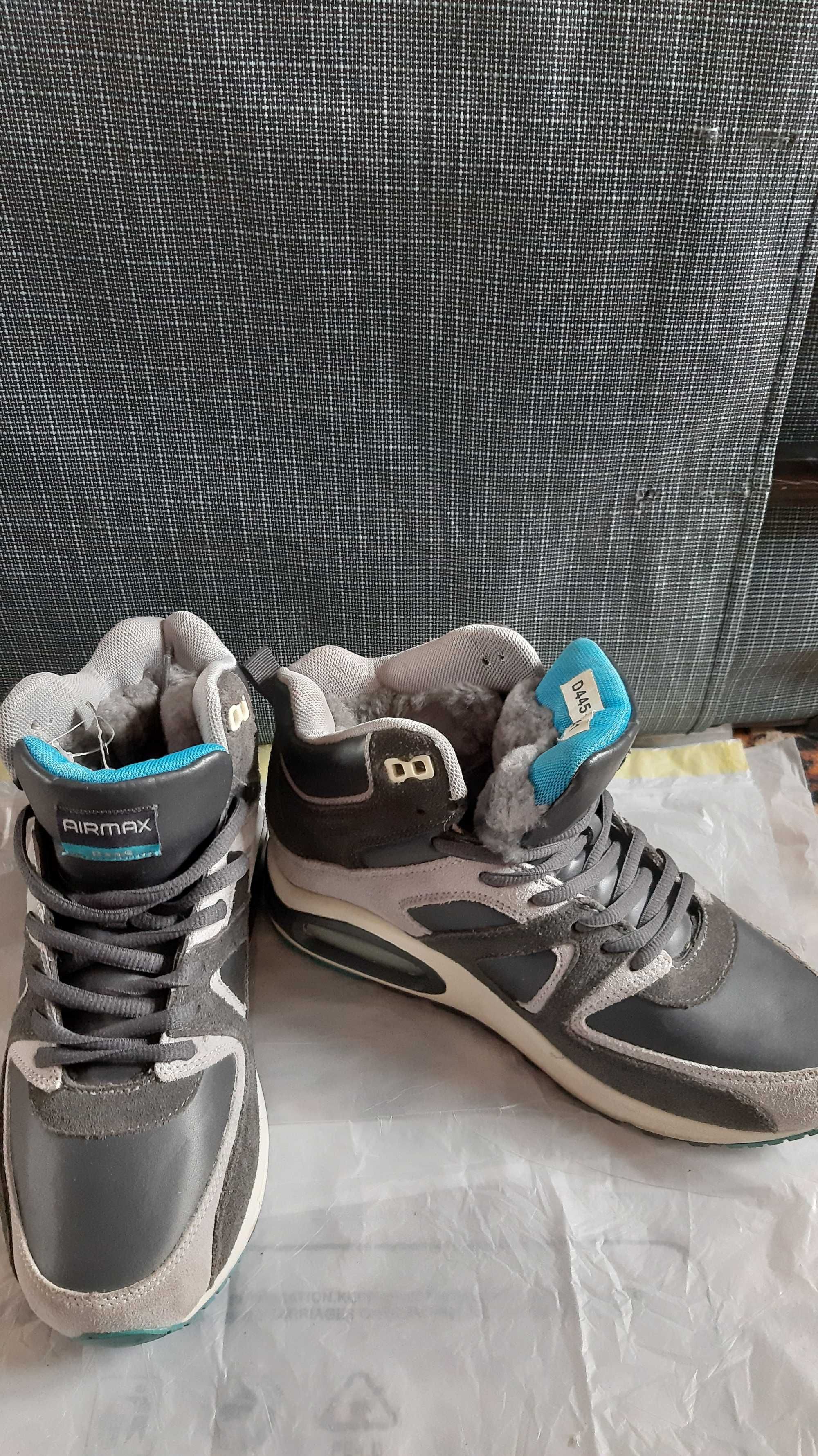 Продам кросівки зимові з хутром AIRMAX