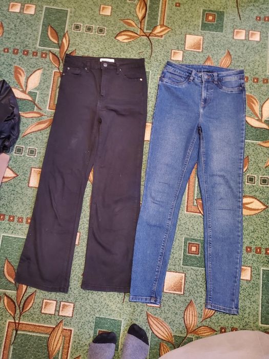 Подарую джинси на S зріст до 160