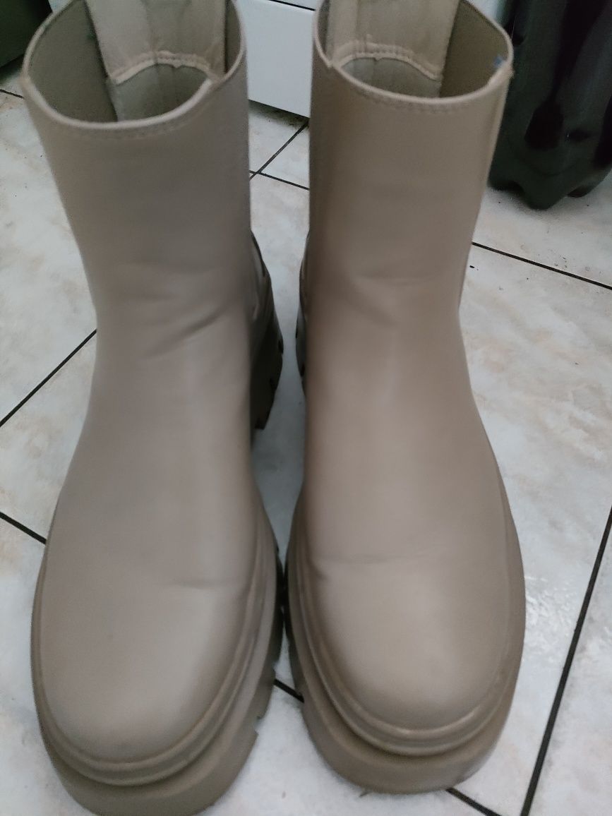 Buty botki CCC DeeZee r.40