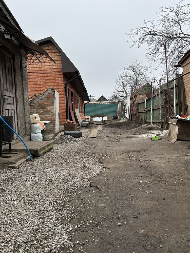 Половина будинку Новомиколаївка