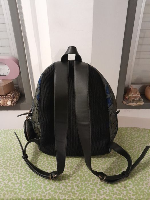 Vendo Mochila de Senhora PARFOIS muito bonita como nova