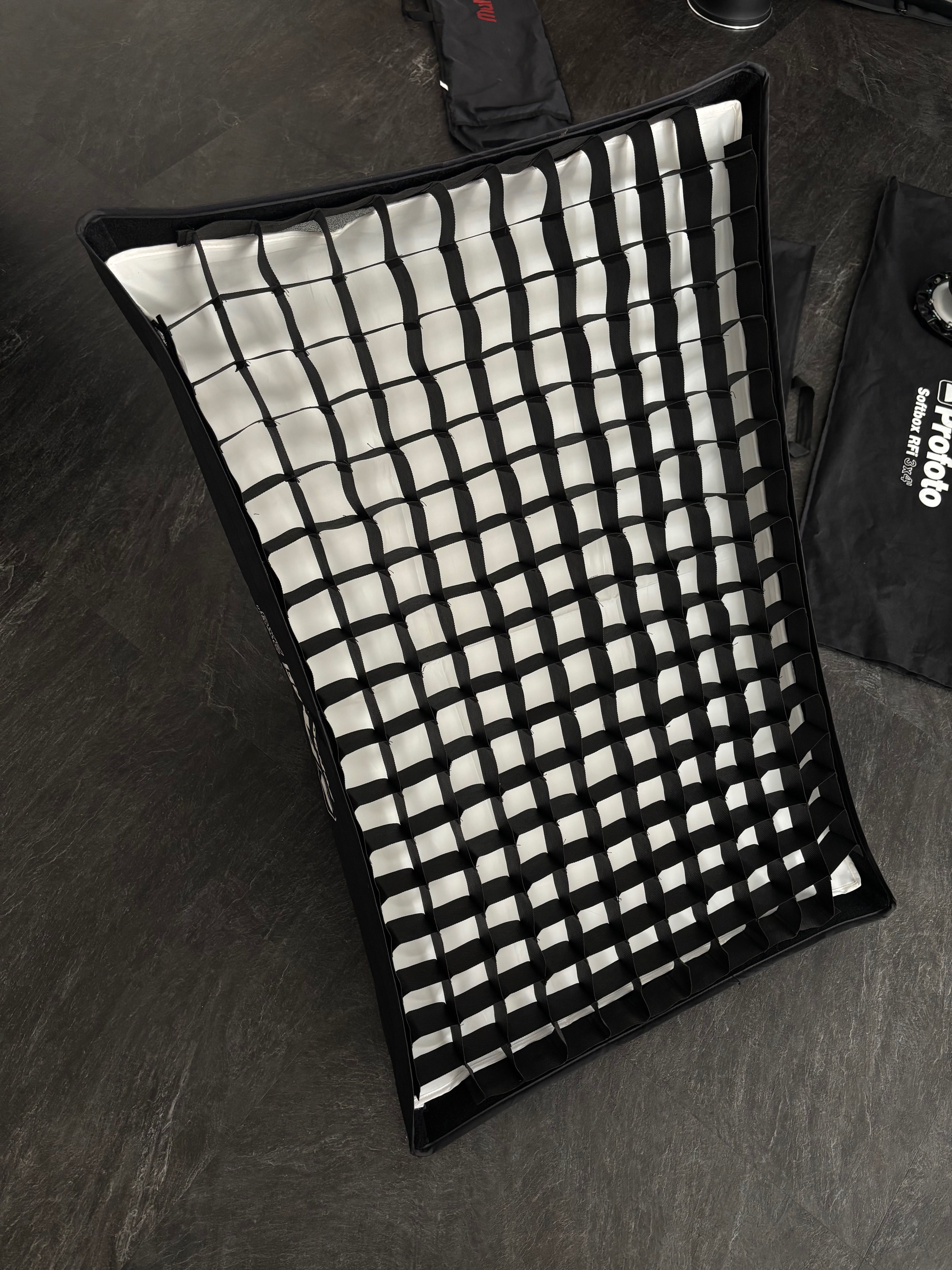 Profoto RFi Softbox 2x3' (60x90cm) + grid + speedring