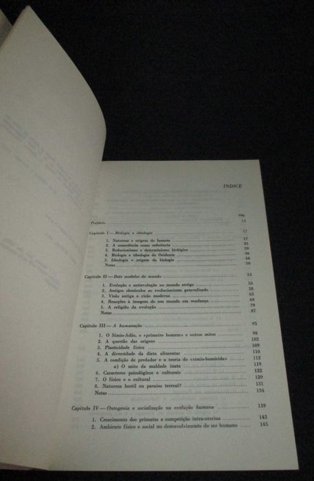 Livro Biologia e Sociedade G. F. Sacarrão