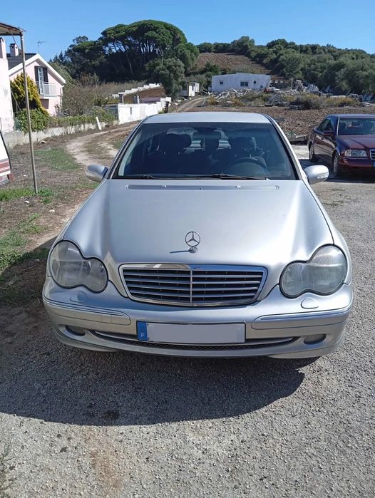 Mercedes-Benz C 220