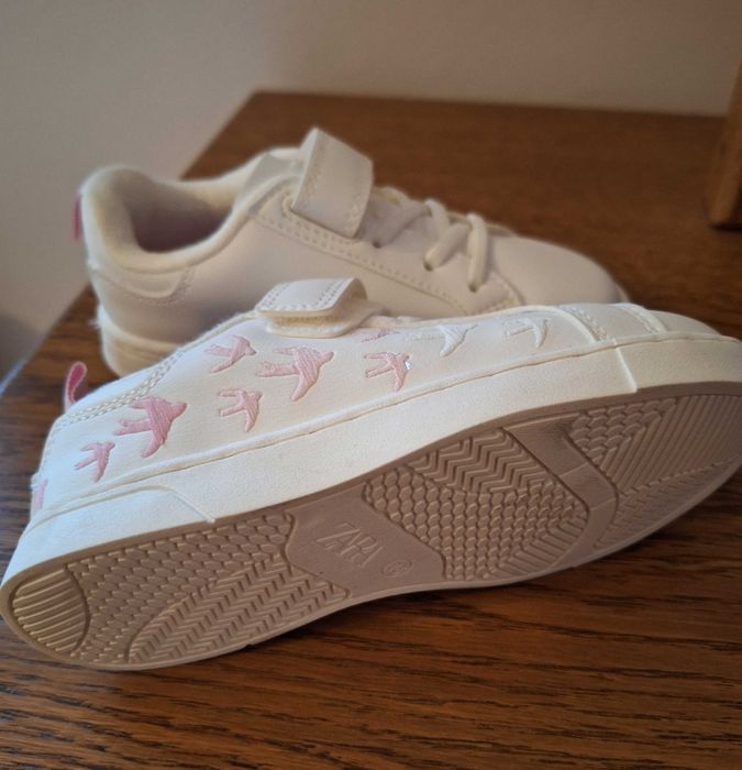 Стильні кеди ZARA 26 розміру нові