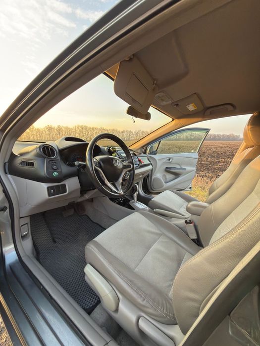 Honda insight гібрид