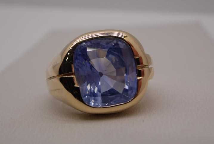 Złoty sygnet naturalny szafir 6 ct. R.13
