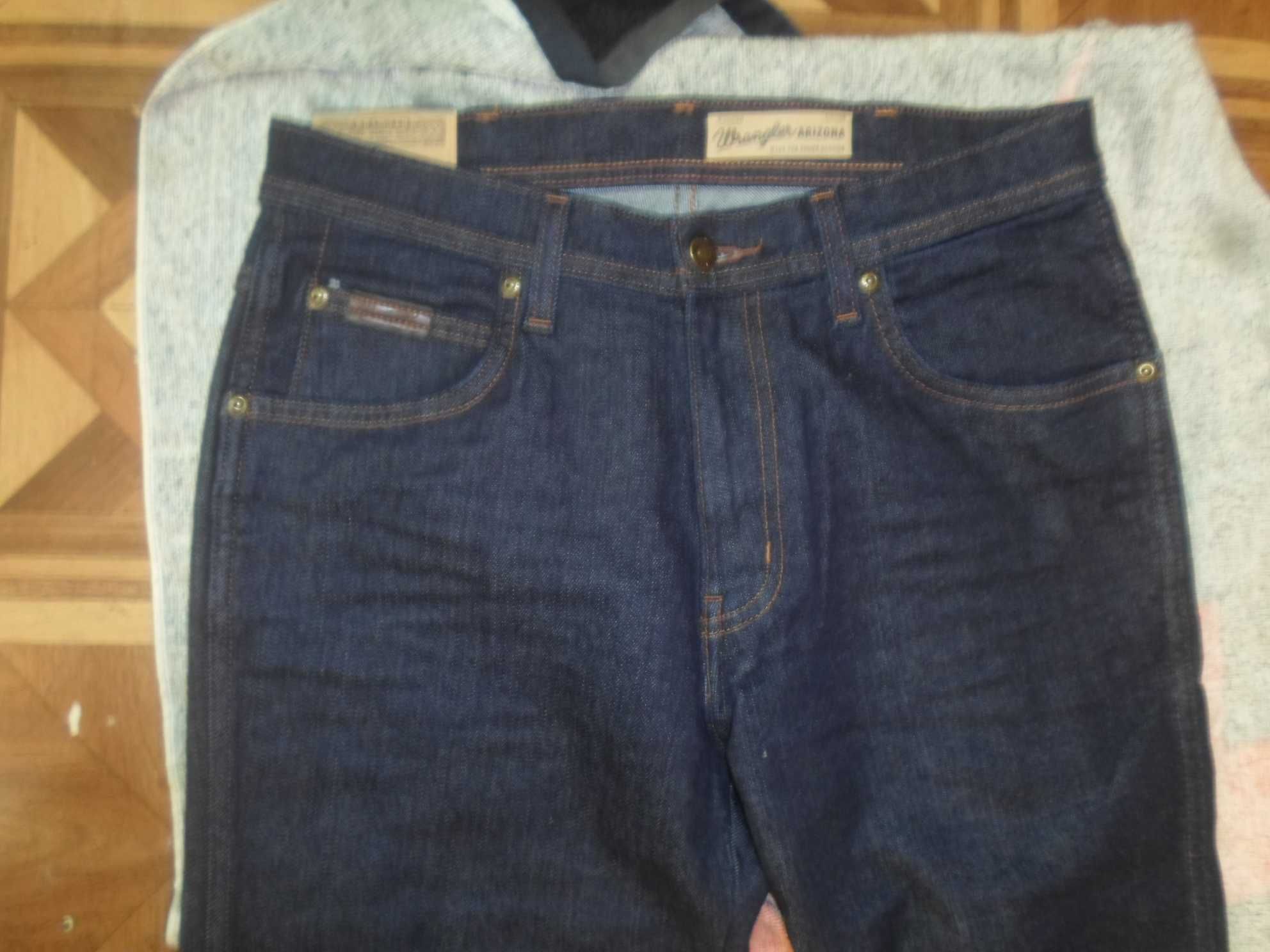 Джинсы Wrangler стрейч нов.