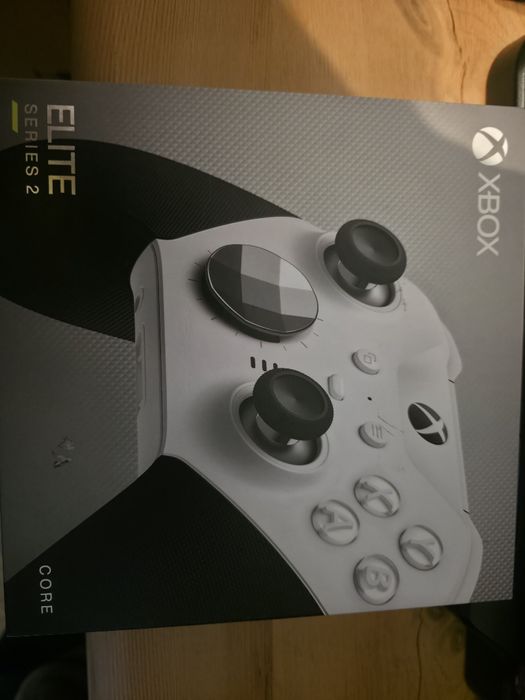 Konsola Xbox series X 1TB ZESTAW