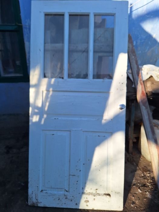 Продам б/у двері та вікна