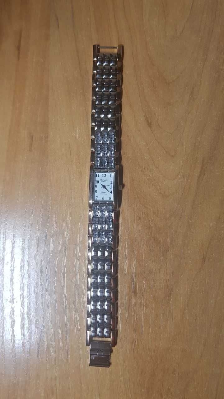 Наручний годинник OMAX Quartz Crystal Waterproof  JE0348