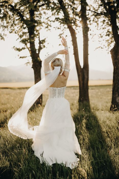 Suknia ślubna + welon