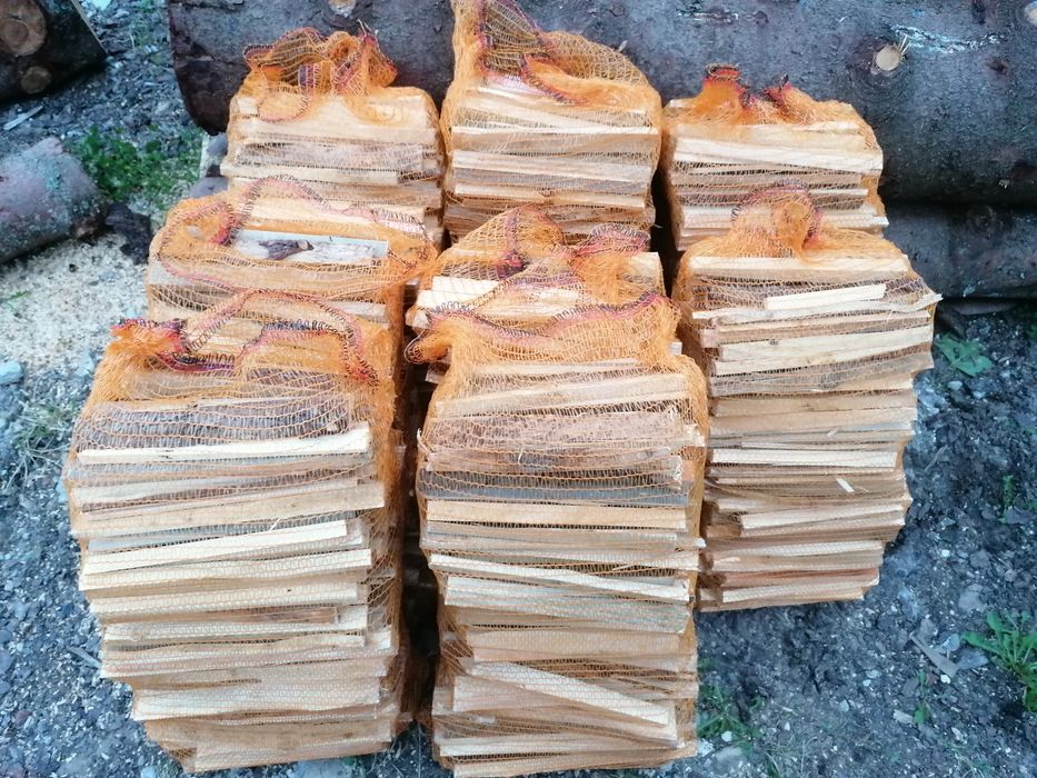 Drzewo na rozpałkę, drewno rozpałkowe