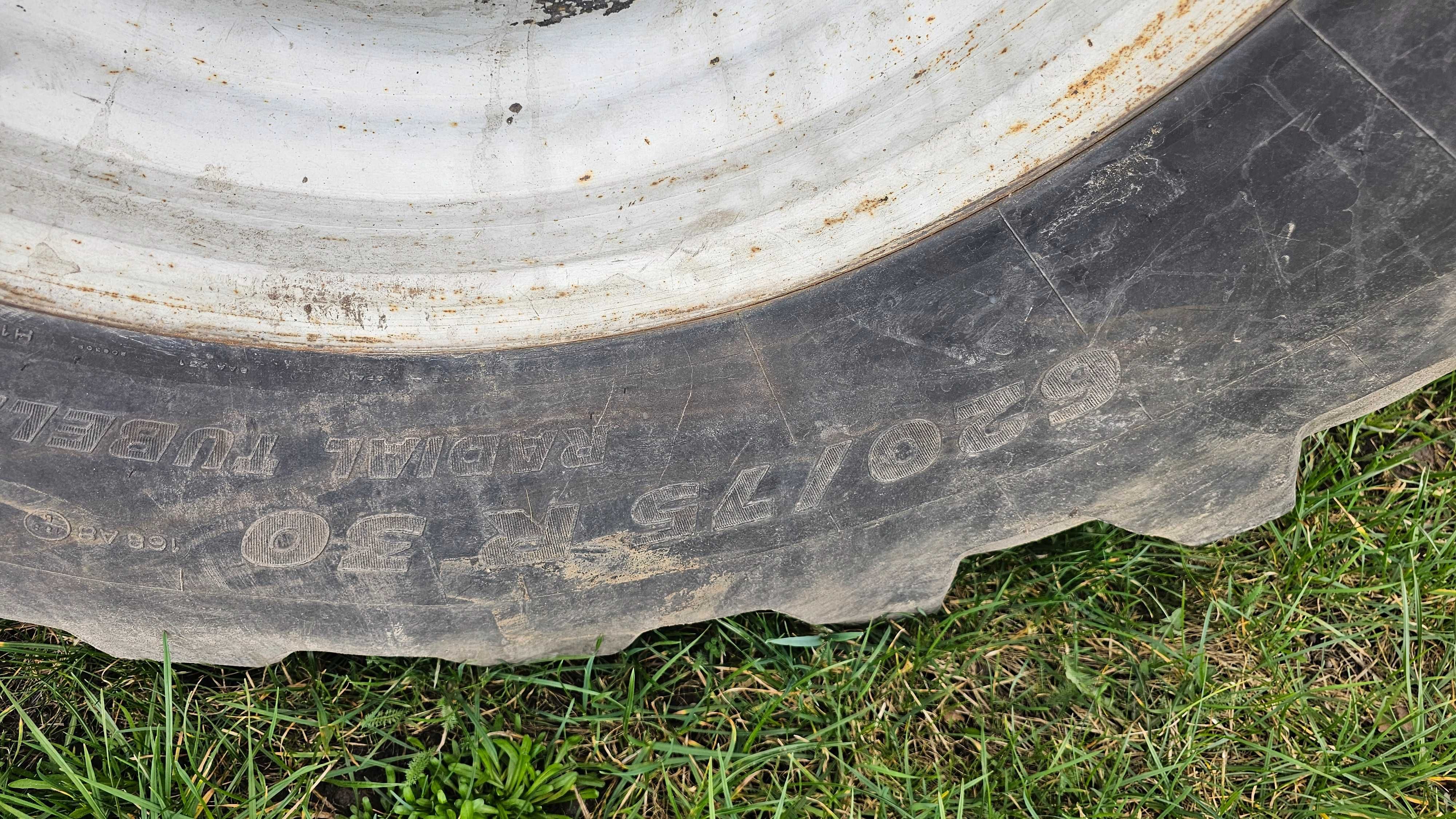 Komplet koło kombajn Deutz Fahr Topliner 620/75 R30