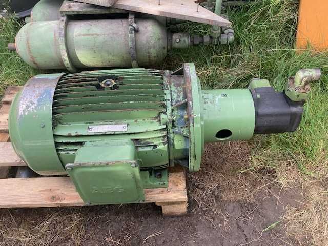 Silnik 15kW z pompą Rexroth