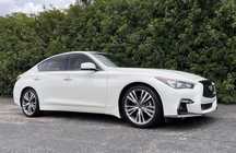 Infiniti Q50  2021