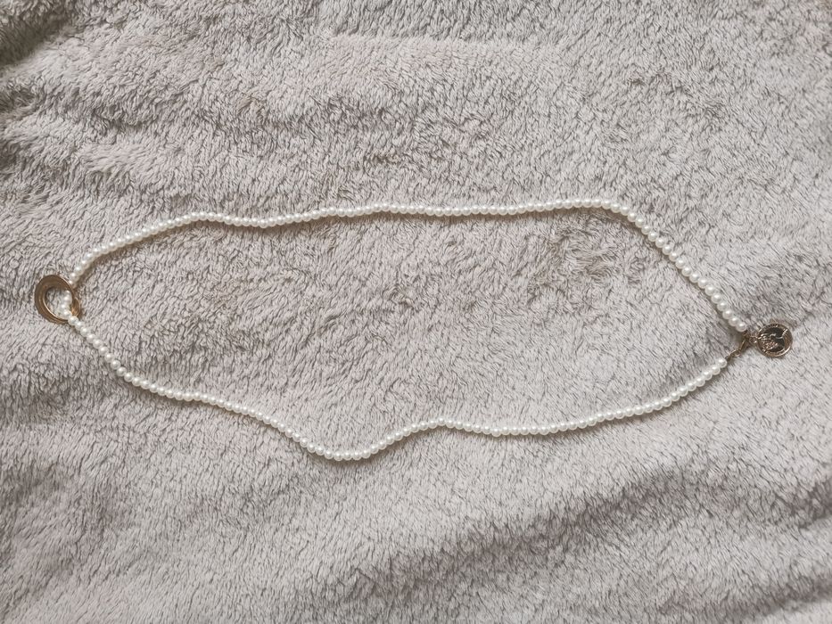 Naszyjnik długi sztuczna perła.