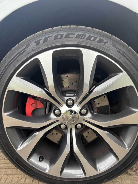 Chrysler 200c 3.6 v6 awd