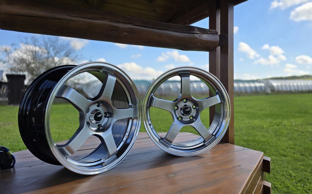 Felgi R17 5x100 Advan Racing TC3 JR3 TE37 Subaru Toyota