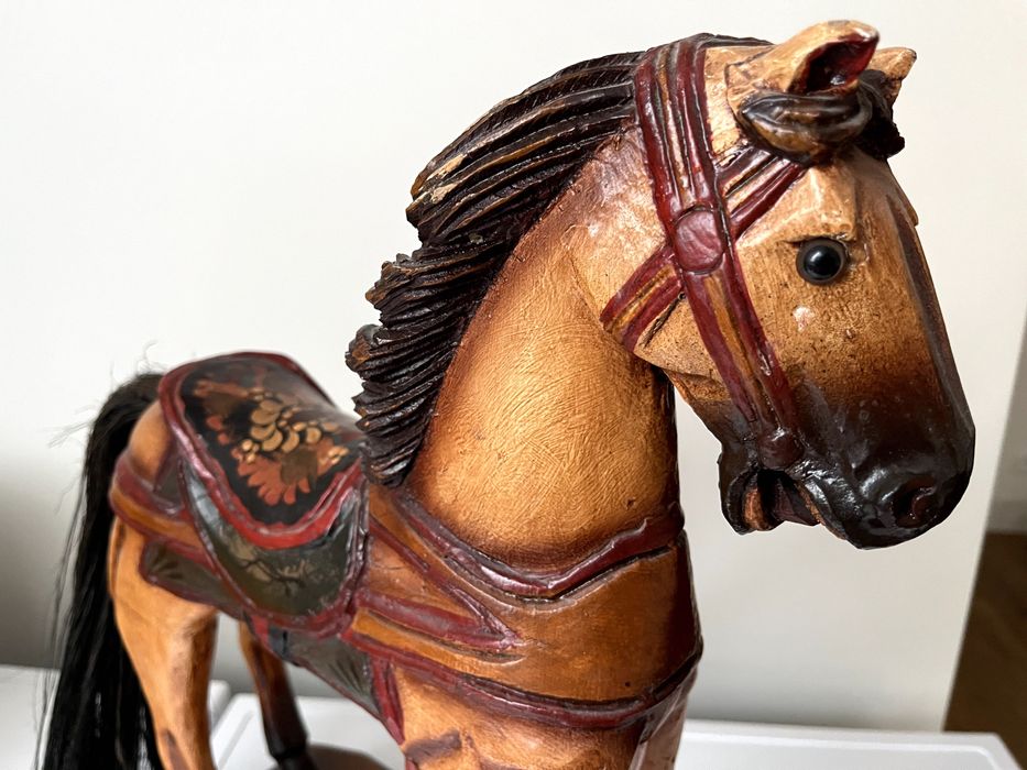 Drewniany koń na kółkach Zabawka Dekoracja Vintage Rzeźba Handmade