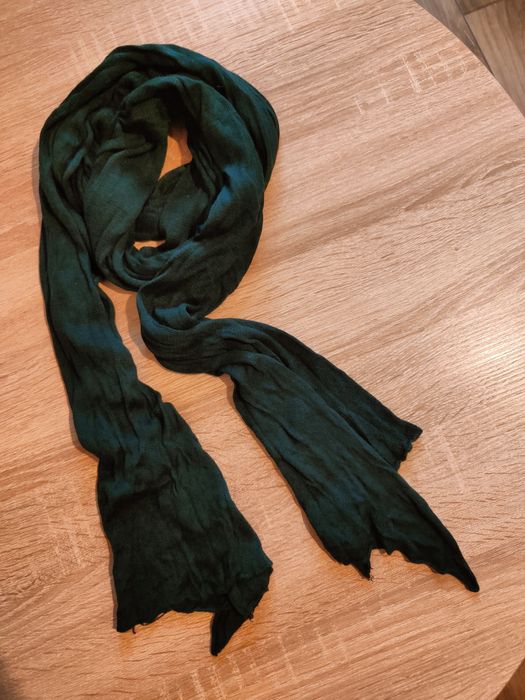 Ciemnozielony szal