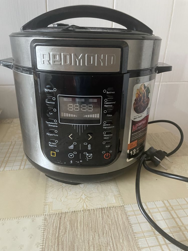 Мультиварка скороварка Rednond RMC-PM381