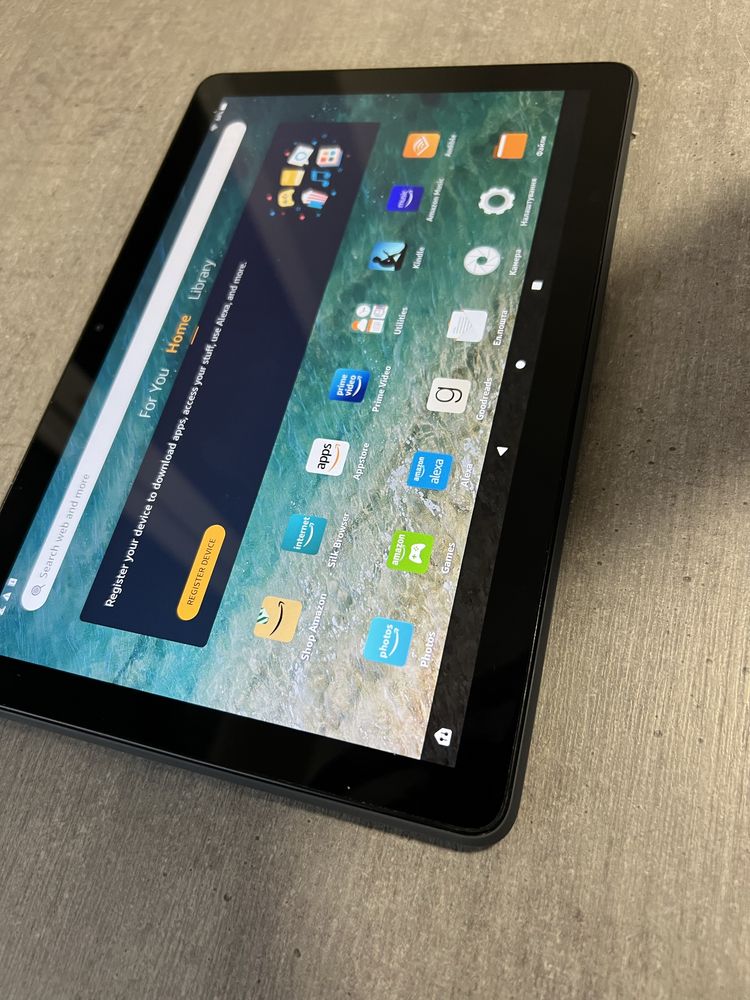 Amazon Fire 10 HD Plus. 11 покоління. 64 гб. 4гб. MicroSD. Як новий