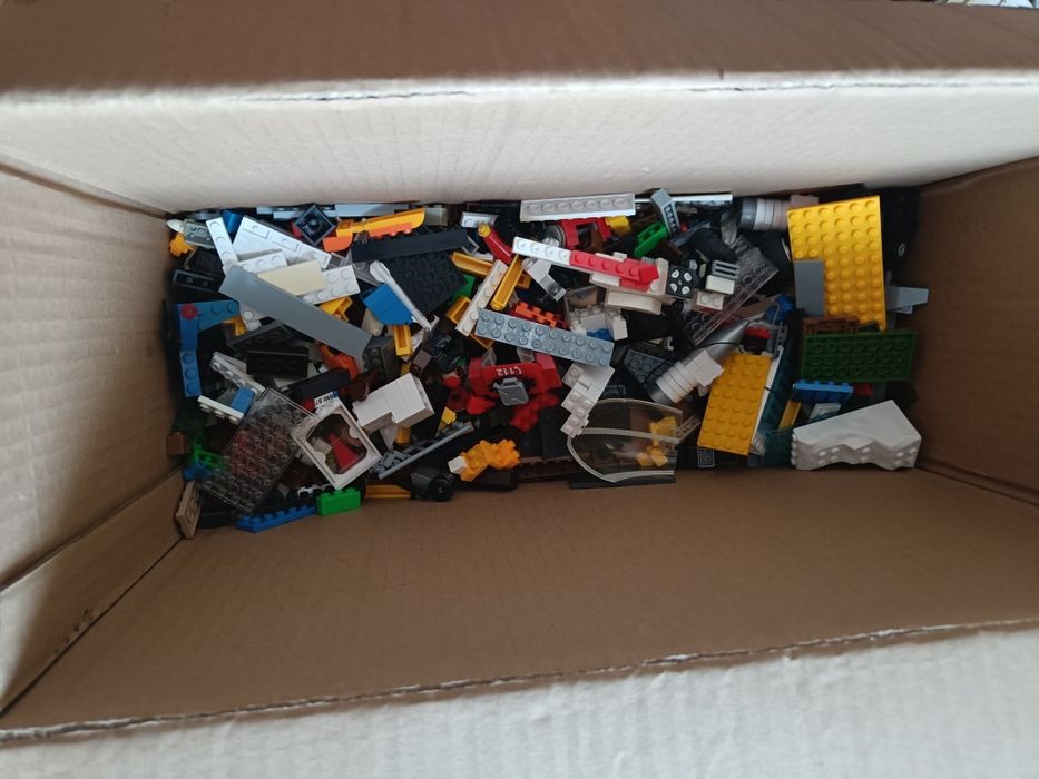 Klocków nie-lego na wagę, na kg lub na g