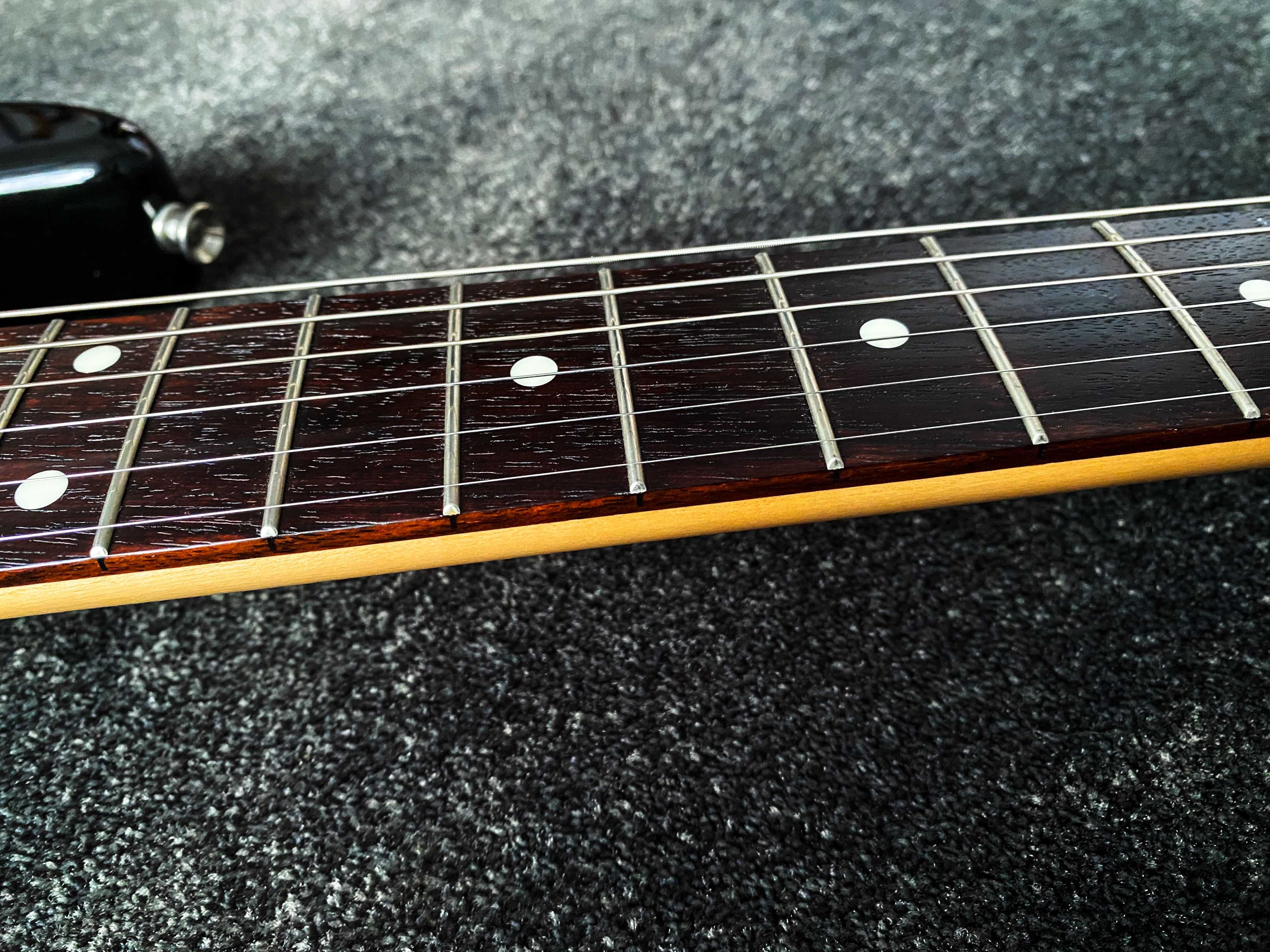 Fender Traditional '60s Stratocaster RW 3-Color Sunburst