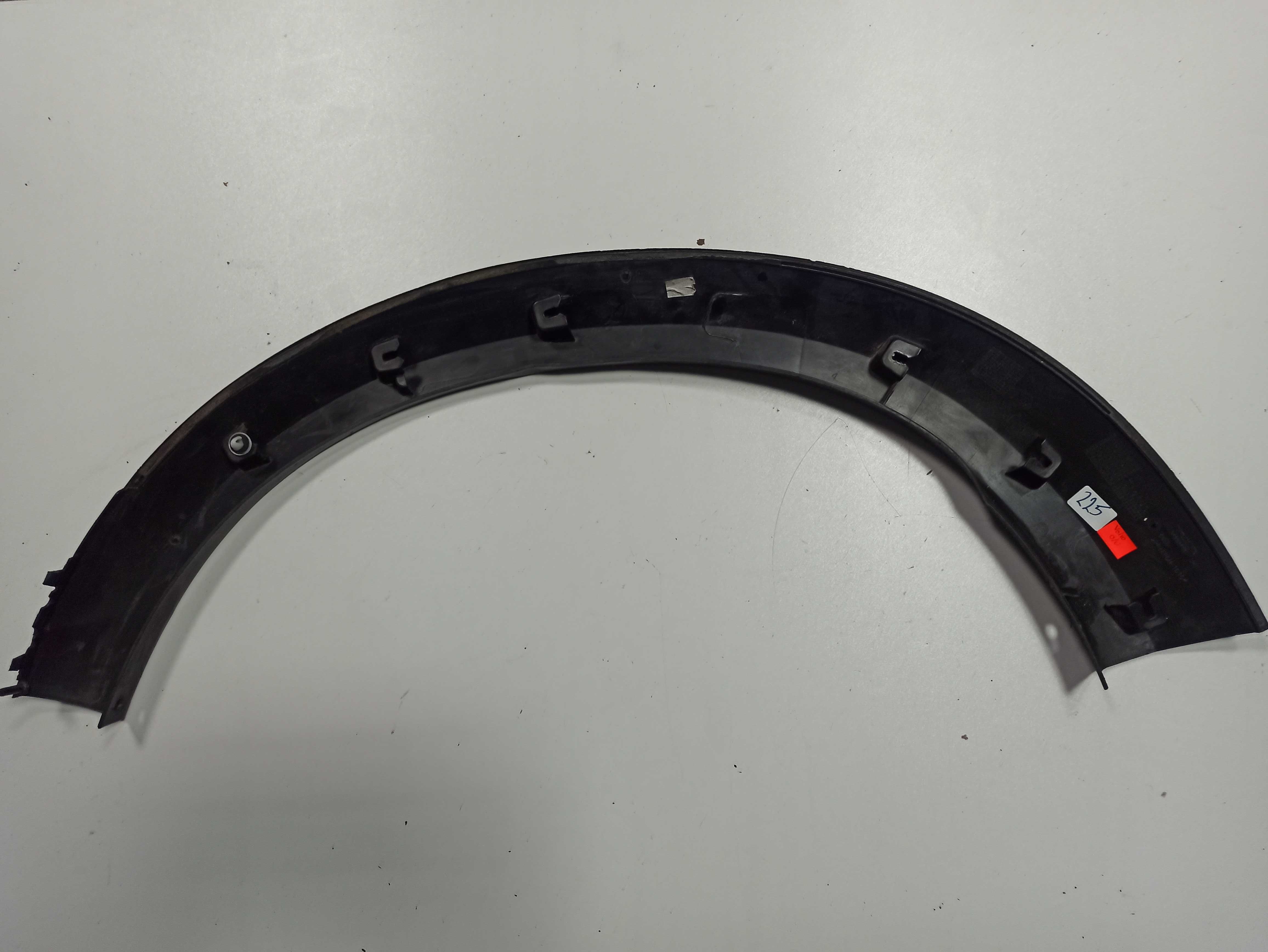 Volvo XC70 II 08-16r Listwa Nakładka Błotnika Prawy Przód KRAKÓW 225