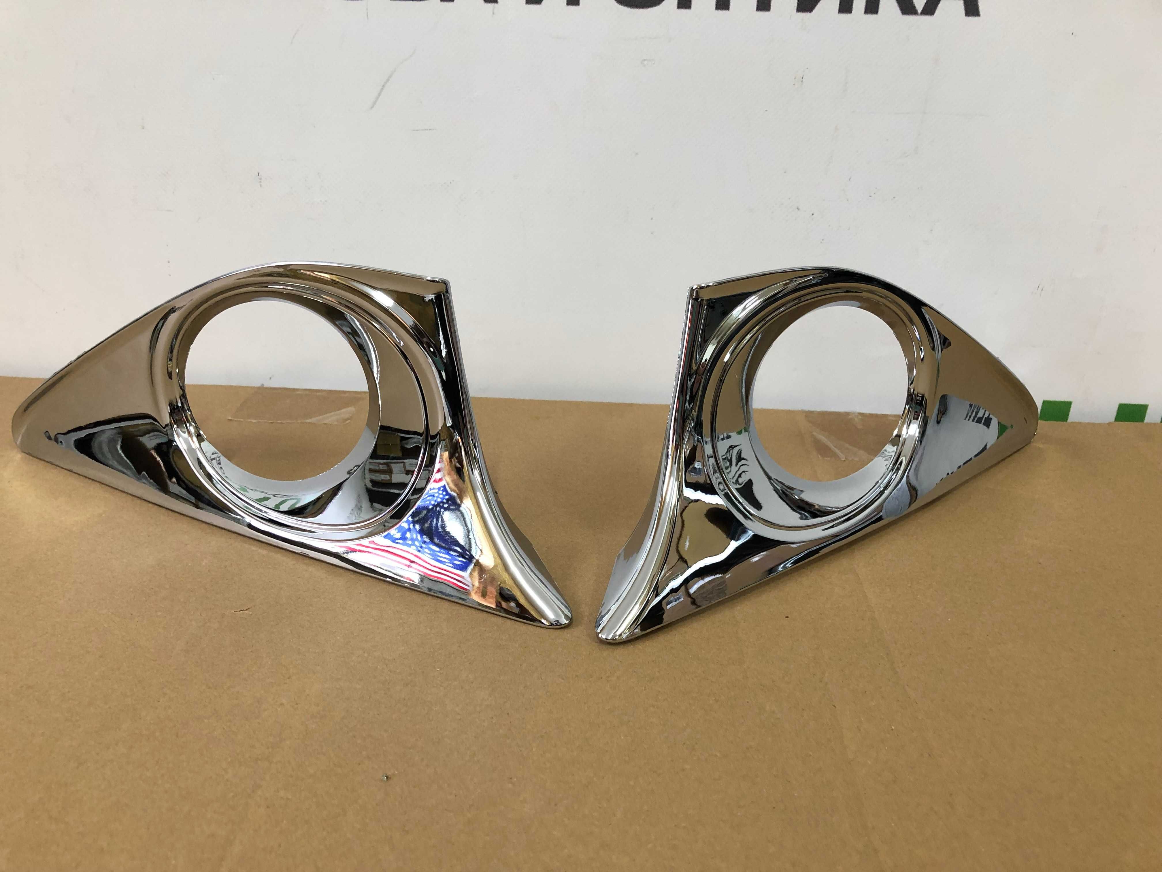 Toyota Camry XV50 11-14 Решітки птф хром накладки тойота камрі 50