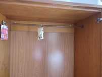 Roupeiro Duas portas com gavetas usado para desocupar