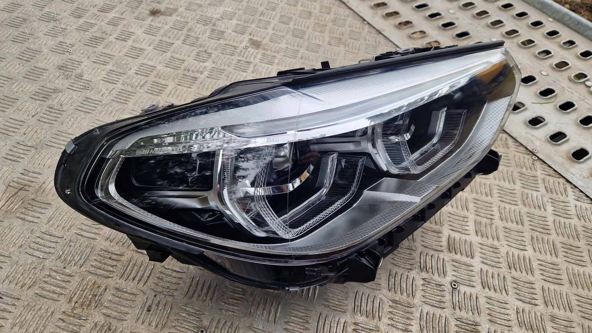 Lampa prawa reflektor BMW X3 G01 X4 G02 Adaptive LED EUROPA!