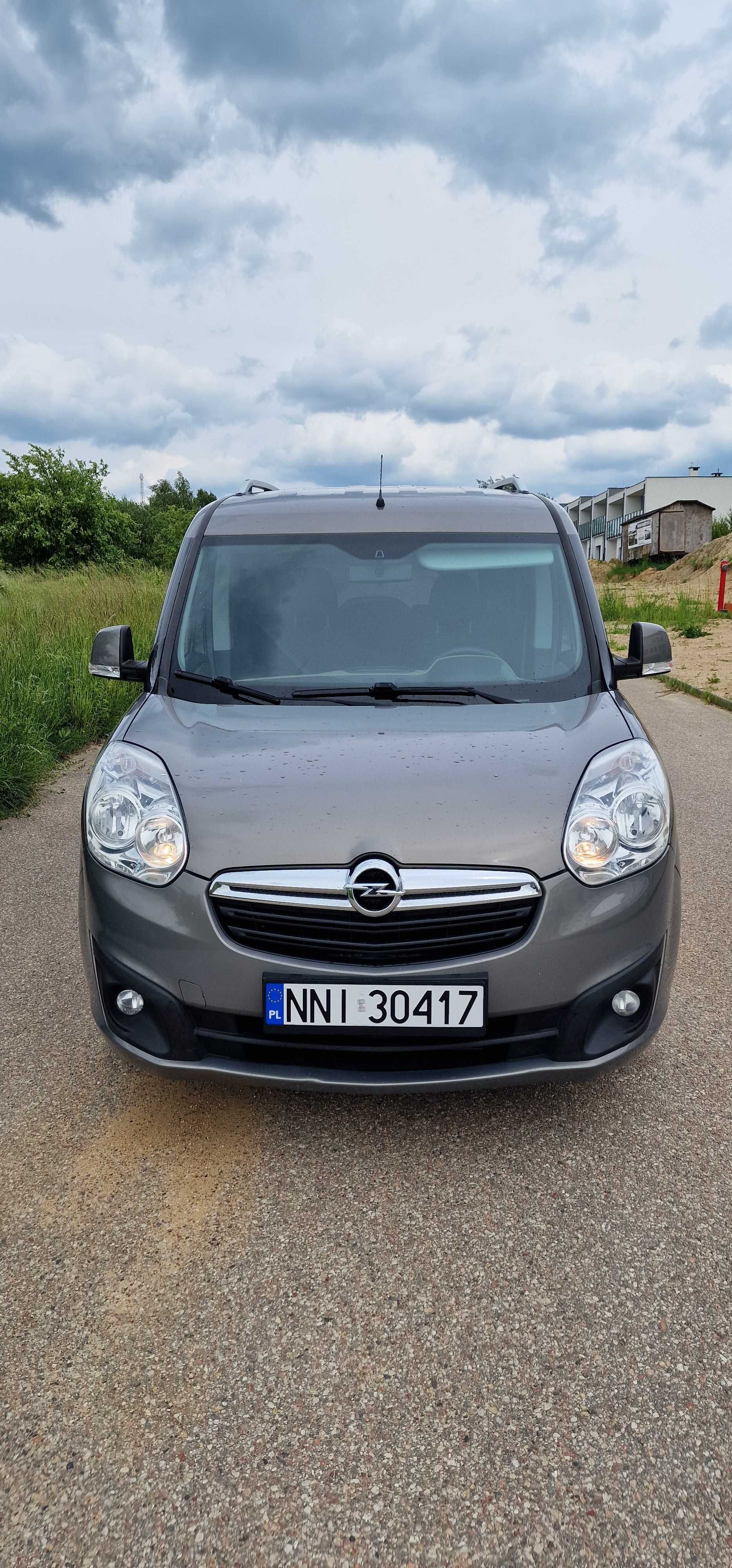 Opel combo 2013 rok Automat Klima