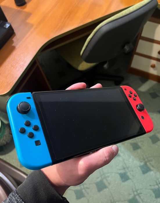 Nintendo Switch OLED