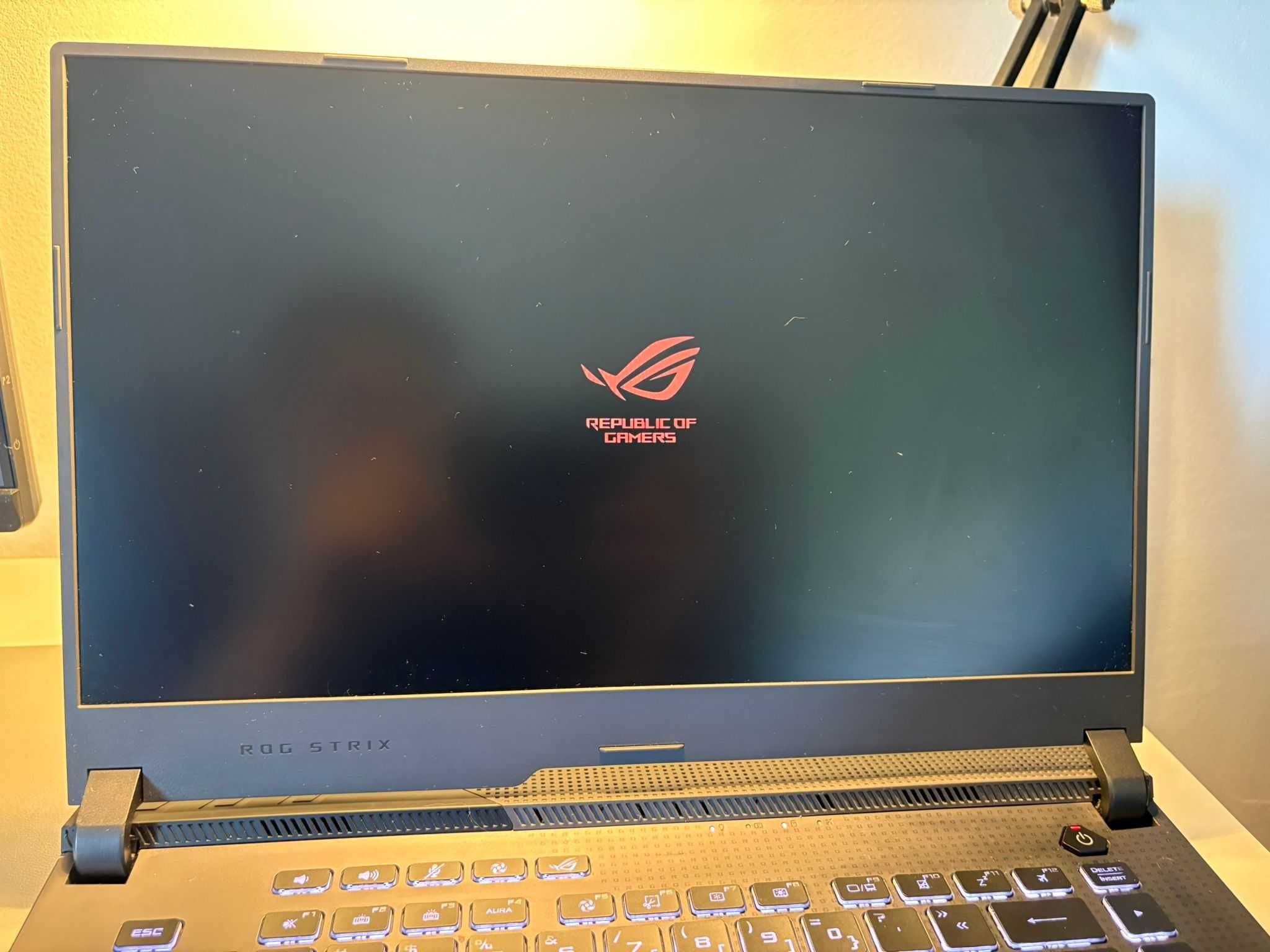 Portátil Gaming ASUS ROG Strix G15 G513IE