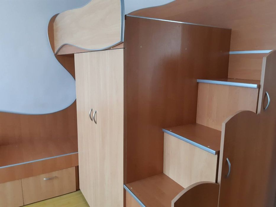 Продам дитяче двоповерхове ліжко