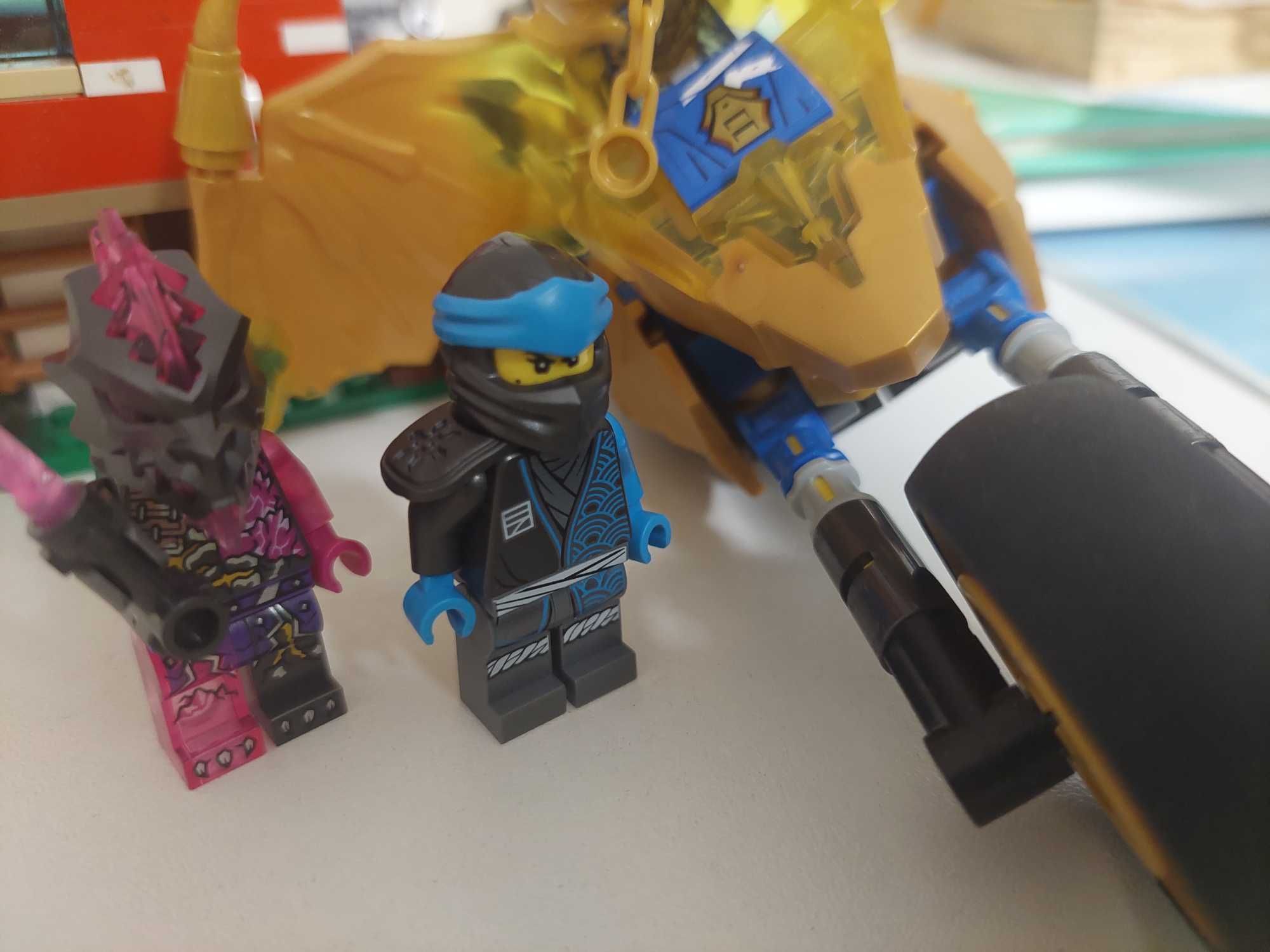 LEGO Ninjago 71768 - Złoty smoczy motocykl Jaya